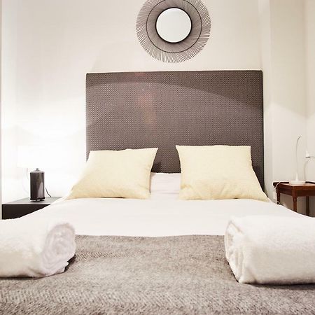 Arenal Carreteria Deluxe Suites By Valcambre Seville Ngoại thất bức ảnh