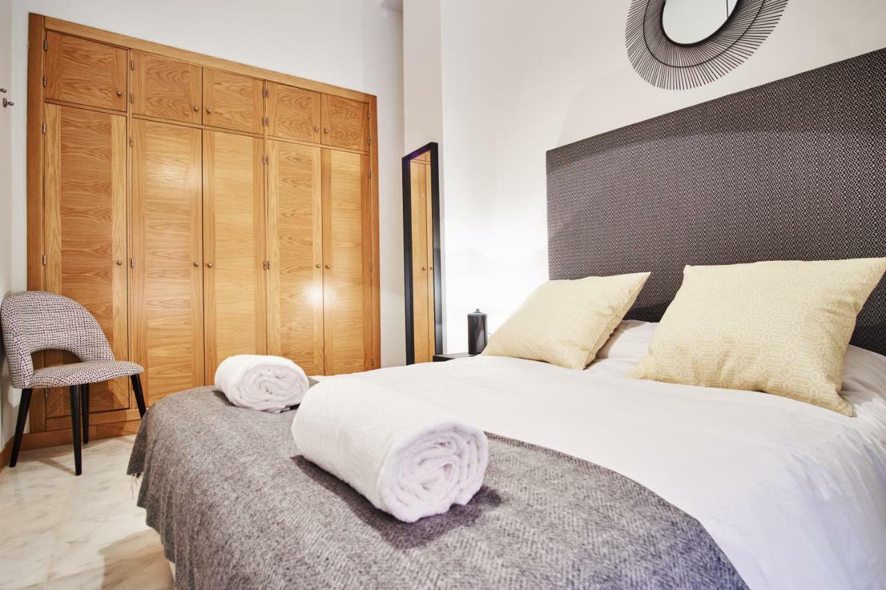 Arenal Carreteria Deluxe Suites By Valcambre Seville Ngoại thất bức ảnh